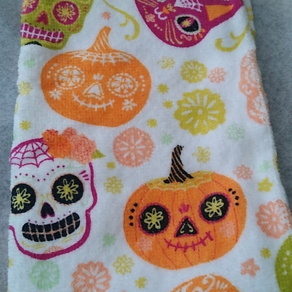 Celebrate Together Halloween Cotton Towels Sugar Skulls, Set of 4 - Picture 6 of 12